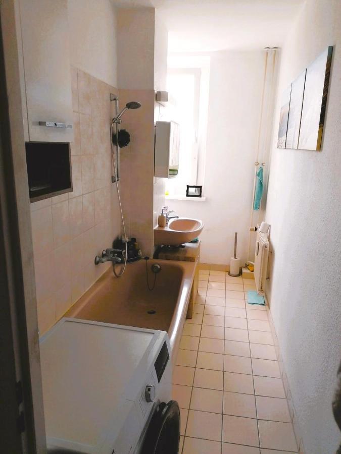 Trendy Cool And Cozy Big In A Area 12 Min Near From The Center Berlim